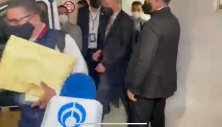 López Gatell huye de comparecencia tras ser cuestionado por la pandemia "no aguanta nada"