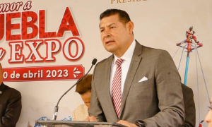 Armenta asegura que lleva la delantera hacia 2024 en Puebla