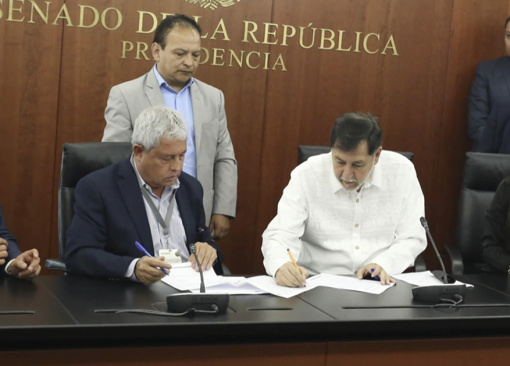 Noroña usa Senado de la República para obligar a ciudadano a pedirle disculpas por confrontarlo