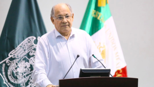 Diputado de Morena propone blindar proyectos de AMLO para evitar amparos