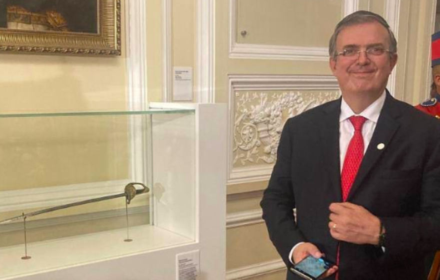 Difícil, reducir violencia en México si armas siguen llegando de EU, admite Ebrard