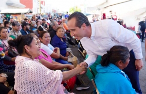 Mario Riestra asiste a la celebración del 15 aniversario de la colonia Cencalli