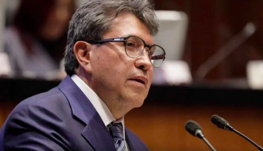 Monreal corrige a AMLO sobre término jurídico de “pausar” relaciones con España; se dice sorprendido