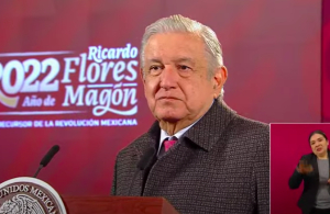 AMLO advierte a opositores que al trabajar 16 horas al día le quedan 4 años de gobierno