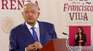 “Si eres conservador no veas este programa”: AMLO tras medidas del INE en contra de su mañanera