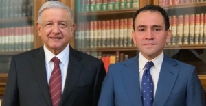 AMLO y Arturo Herrera