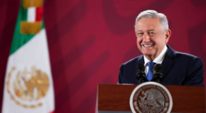 Asegura AMLO que el litio se quedará en el país