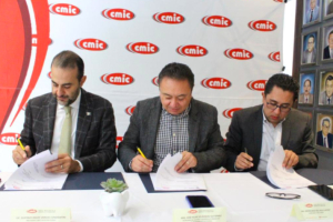 Ayuntamiento firma convenio de colaboración con CMIC y OXXO