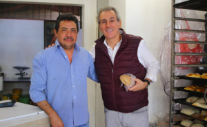Pepe Chedraui se reúne con vecinos de la Romero Vargas