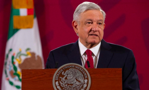 Ayudante de AMLO recibe contratos de Sedena que superan el millón de pesos