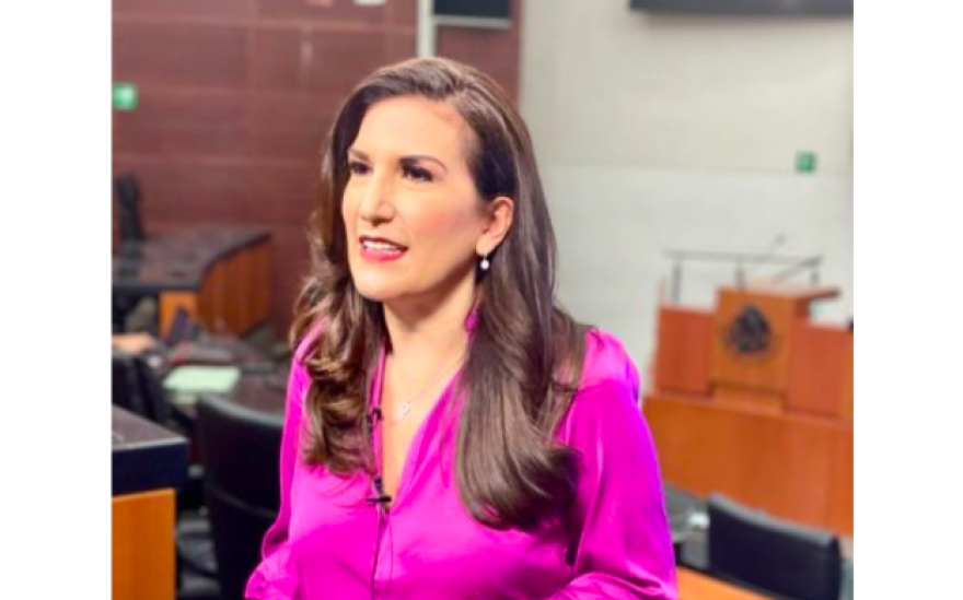 Kenia López Rabadán pide a Sheinbaum dejar de usar el metro para propaganda de Morena y atender mantenimiento