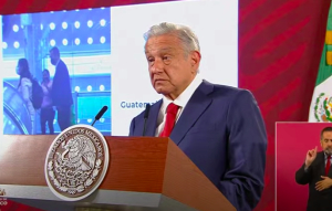 AMLO advierte que en televisión no hay reportajes sobre la corrupción de Calderón y García Luna