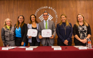 SMDIF y Universidad Anáhuac firman convenio