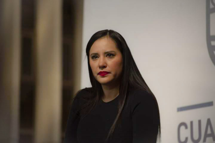 Sandra Cuevas regresará a despachar a su oficina; logra acuerda reparatorio