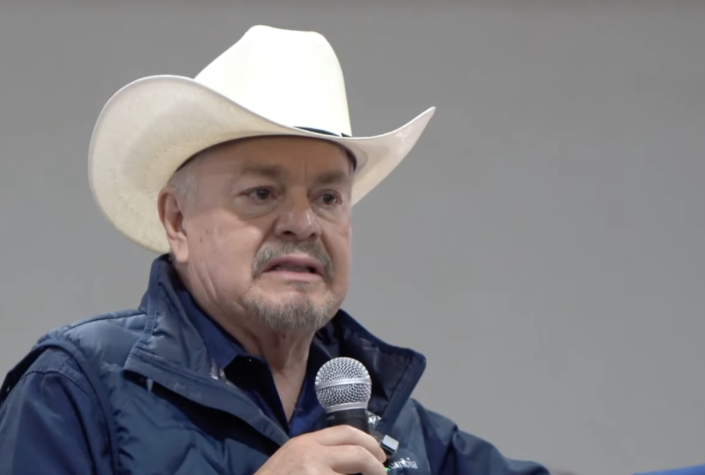 PAN en el Senado exhibe frente a agricultores y ganaderos corrupción de la nueva ley de aguas de morena