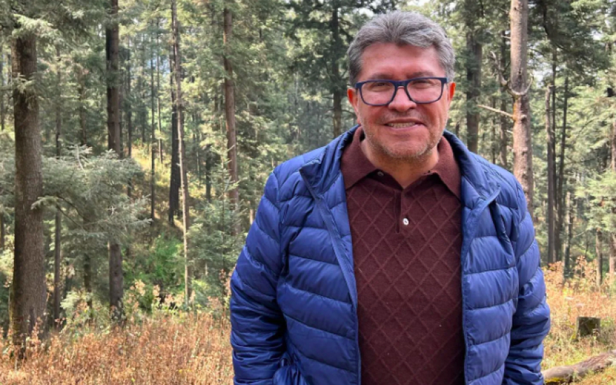 Desairan a Monreal durante evento de presidenciables de Morena