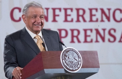 Considera AMLO que mejor perros que cámaras en aduanas