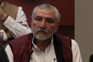 Adán Augusto se dice víctima de una campaña de desprestigio por casos de huachicol y la barredora