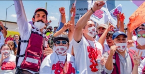 “El pueblo está feliz, feliz, feliz porque ya se va a acabar la larga tolvanera neoliberal”, presume Attolini