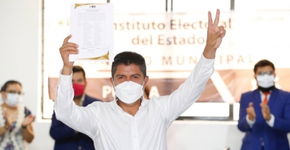 Eduardo Rivera recibe constancia de mayoría que lo acredita como alcalde electo de Puebla