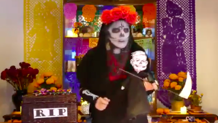 Fox dedica calaverita a AMLO: "con sus hermanos opera, son ellos su tapadera"