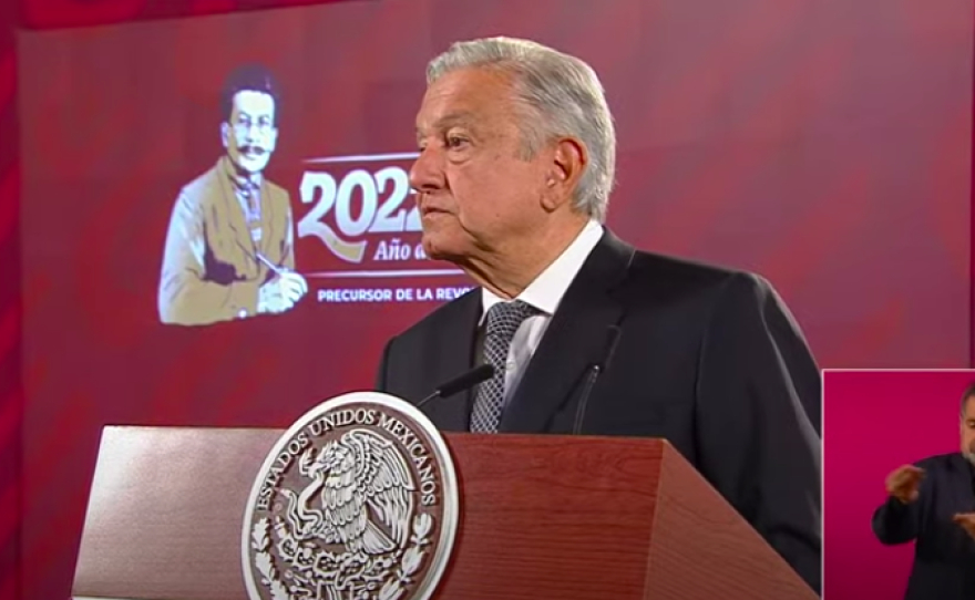 "Saquen lo que quieran, tengo un escudo protector": dice AMLO por 'El Rey del Cash'