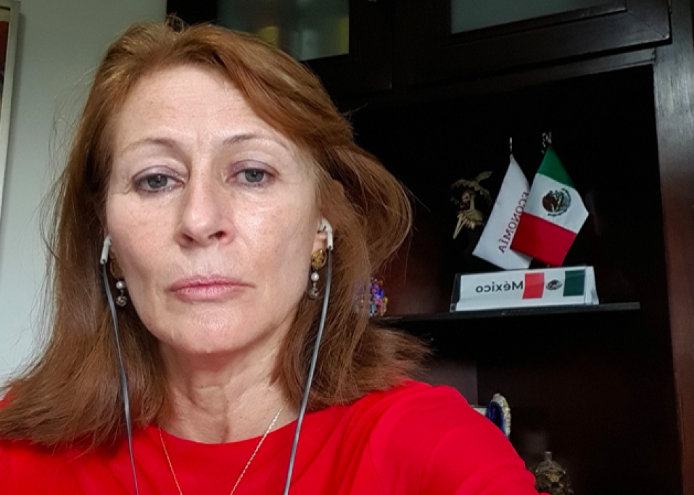 Preocupa a Tatiana Clouthier que empleados de la Secretaría de Economía se lleven el papel de baño