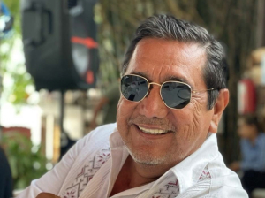 Félix Salgado reaparece en Acapulco; pide a morenistas “entrarle a la limpieza” de la ciudad