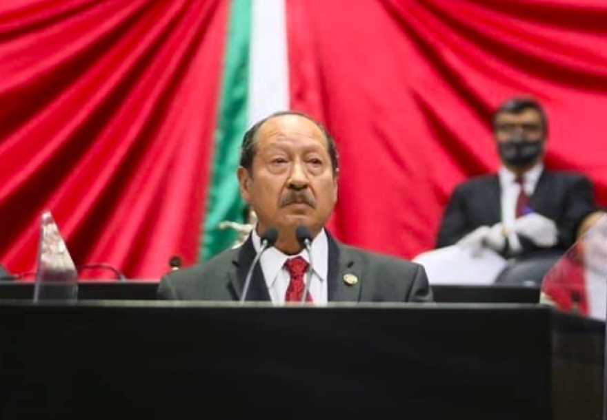 Leonel Godoy califica como “montaje” la petición de madre de niño con cáncer en la cámara de diputados