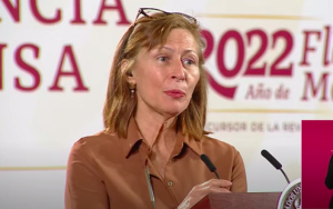 Tatiana Clouthier deja la Secretaría de Economía, anuncia AMLO