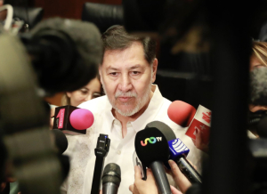 Noroña acusa “majadería” de EU por mensajes en Televisión que advierte a migrantes que cruzar ilegalmente es un delito