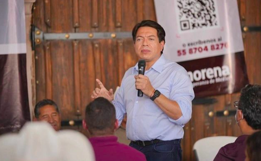 Miembro de la Comisión de Honor y Justicia de Morena denuncia a Mario Delgado por negociar candidaturas