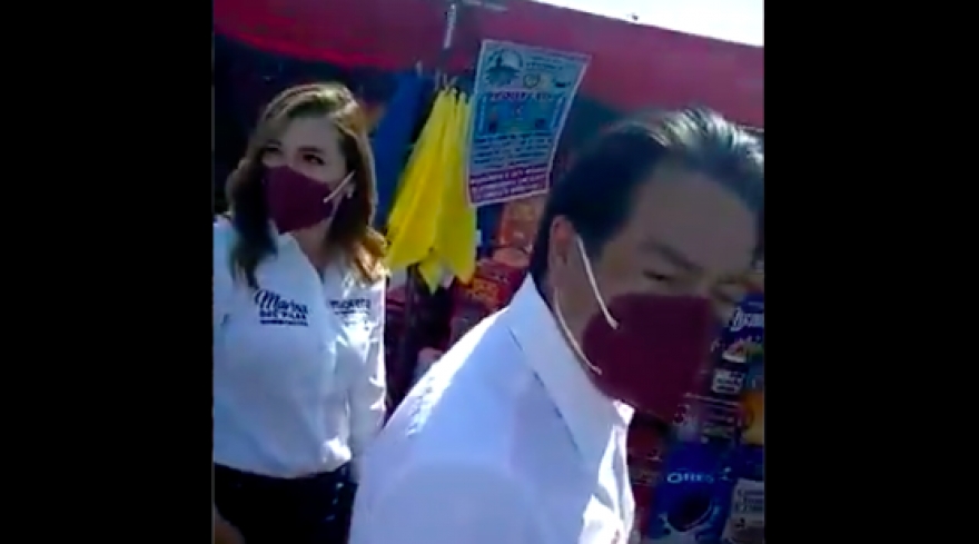 En Tijuana militantes de Morena le gritan a Mario Delgado "Eres un corrupto, traidor de la democracia"