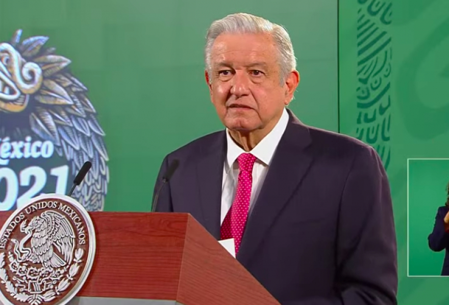AMLO culpa a neoliberales por carta compromiso de la SEP y asegura que él no tuvo nada que ver