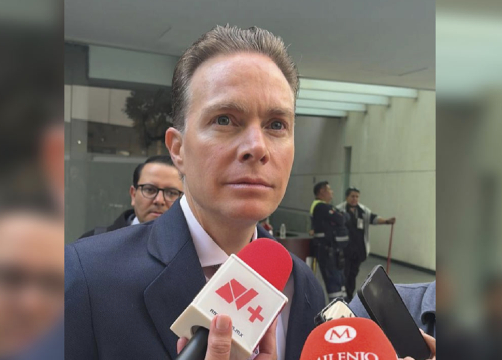 Velasco presume gestión de Sheinbaum frente a EU