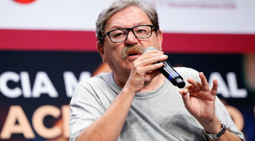 Taibo II se lanza contra Delgado