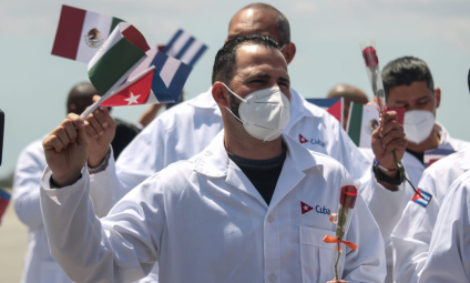 Advierten que la 4T le está "regalando" 8.4 mdp mensuales a la dictadura cubana