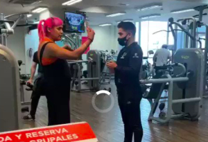 Diputada Trans de Morena María Clemente acusa a GYM de ser “clasista” por no poner “reggeton”