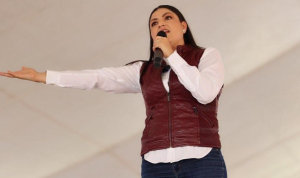 Aspiraciones de Claudia Rivera son una burla para las mujeres víctimas de violencia: Yasmín Flores