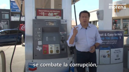 Desde Texas, Mario Delgado presume que la gasolina es más barata en México