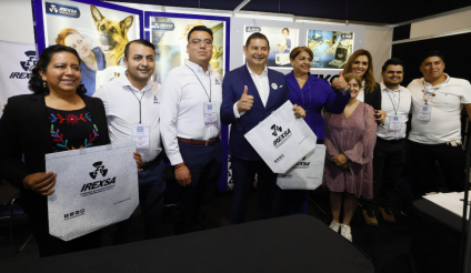 Armenta asiste a la Convención Nacional de Médicos Veterinarios 2025, promete que Puebla será sede cada año