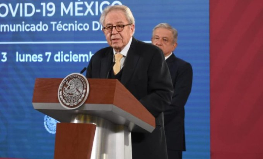 Fue solo un rumor: AMLO sobre la salida de Alcocer "estamos satisfechos con su desempeño”