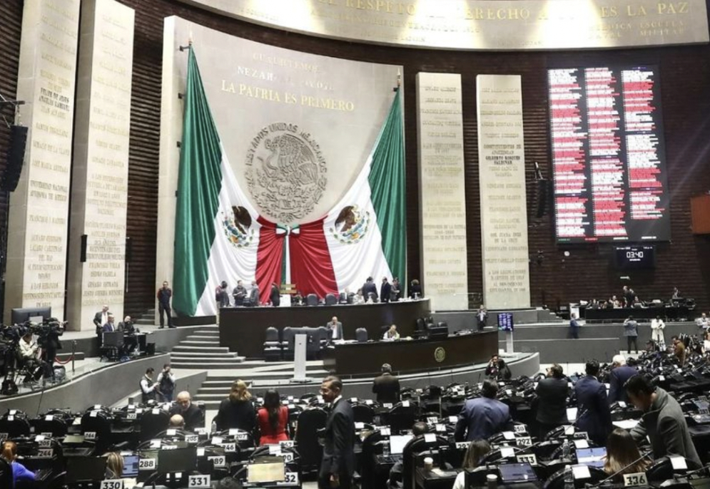 467 diputados y 88 senadores buscarán reelegirse en 2024