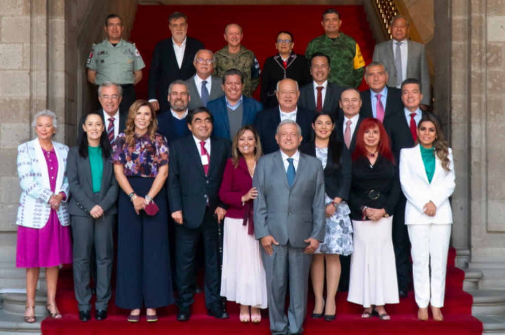 “México es un ejemplo de democracia para el mundo”, presumen gobernadores de Morena