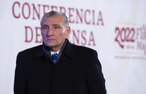 Exhiben presunto desvío de recursos del Instituto de Vivienda en BC a la campaña de Adán Augusto López