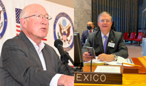 Embajador de Estados Unidos contradice a Ebrard y asegura que México se comprometió a deportar migrantes