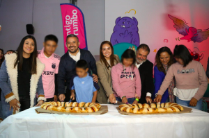 Celebran Día de Reyes en el Centro de Día del SMDIF