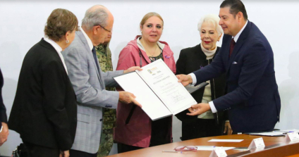 Alejandro Armenta anuncia las Casas Carmen Serdán