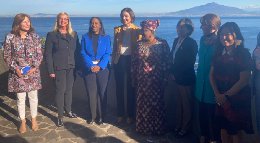 Tatiana Clouthier en el G20