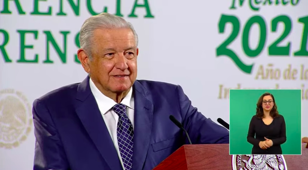 AMLO reitera críticas a la UNAM: facultades se llenaron de conservadores